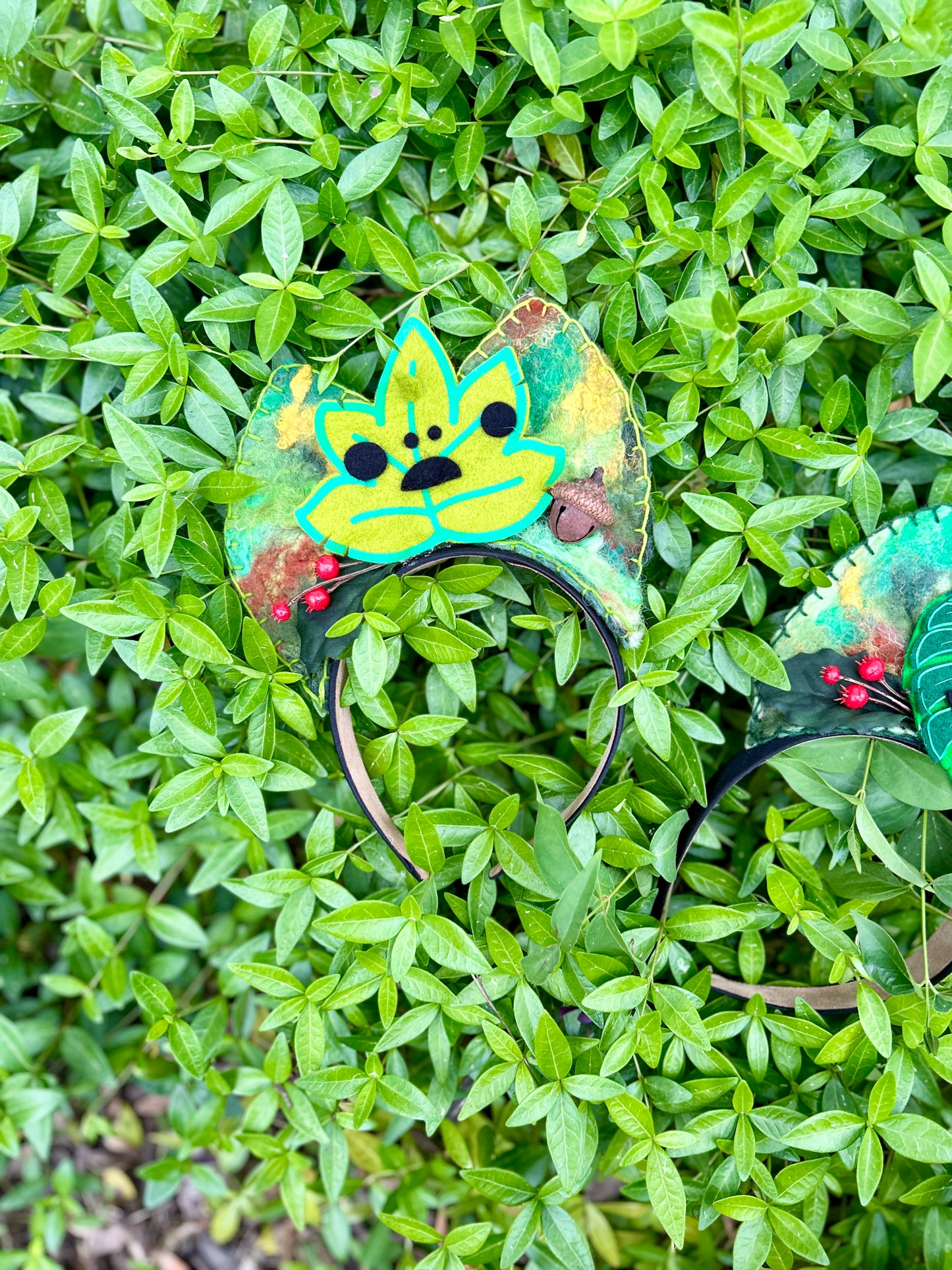 Wet Felted Bows: Leafy Green Guys